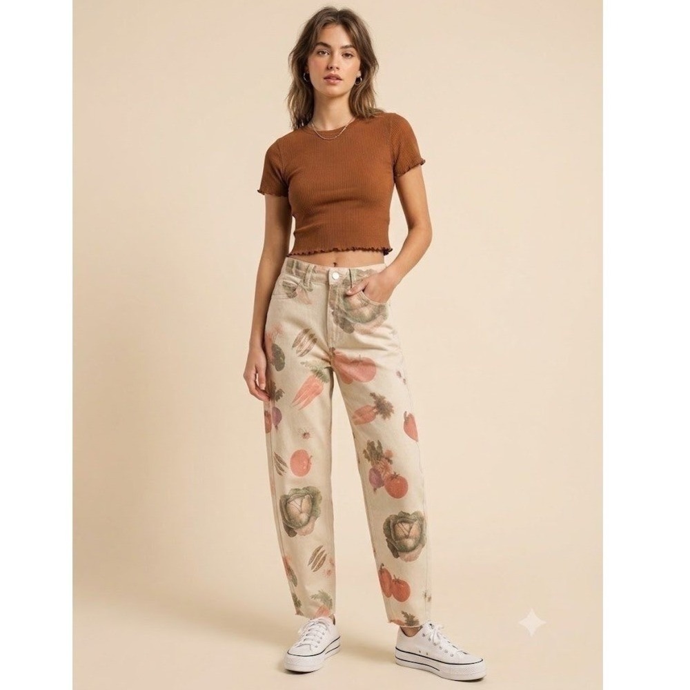 New Zara Veggie Print Jeans 8 Barrel Vegetable Whimsical Garden Raw Hem Novelty